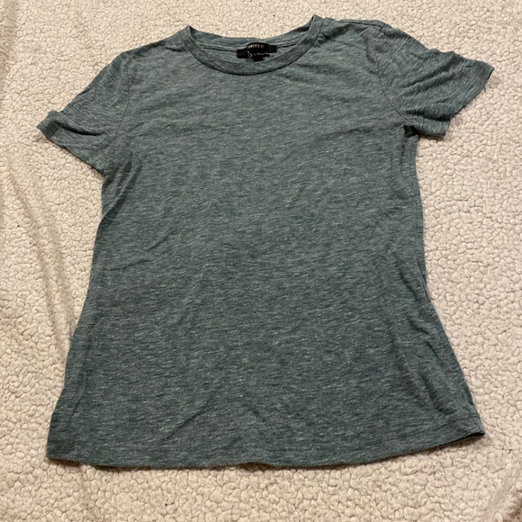 Green soft tshirt - Picture 1 of 5